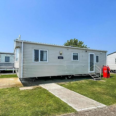 Superb 6 Berth Caravan At St Osyth Beach, Near Clacton-On-Sea Ref 28008Mc Eksteriør bilde